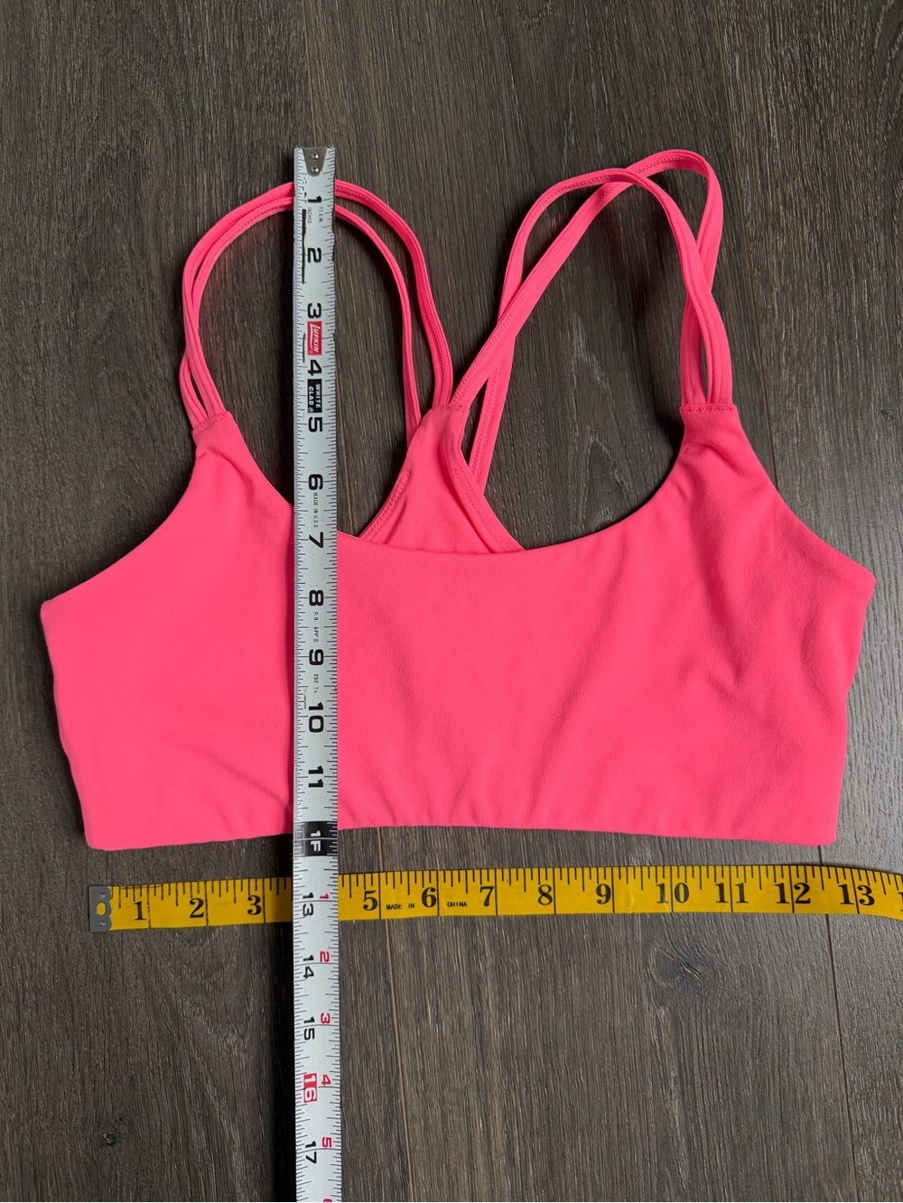 Fabletics Women’s Hot Pink Strappy Sports Bra Small Low impact Yoga Activewear - Picture 4 of 5